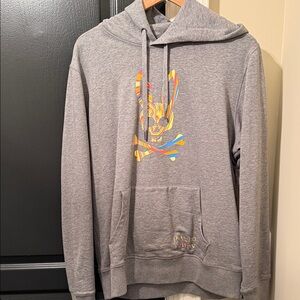 Psycho Bunny Gray Hoodie with Vibrant Graphic